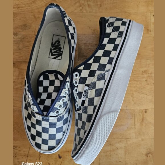 Vans Ward Unisex Canvas Checkerboard Sneaker Black & white size 8 women 6.5 Men - Picture 7 of 11